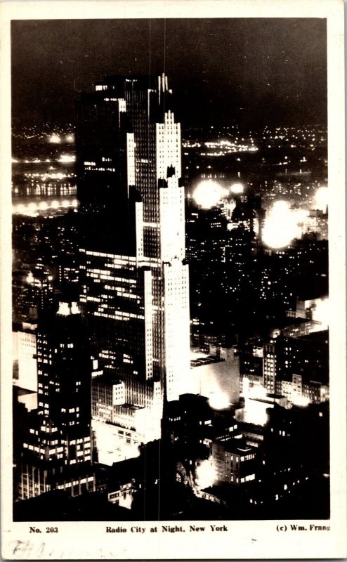 RPPC, Radio City at Night, New York Vintage Postcard L74 