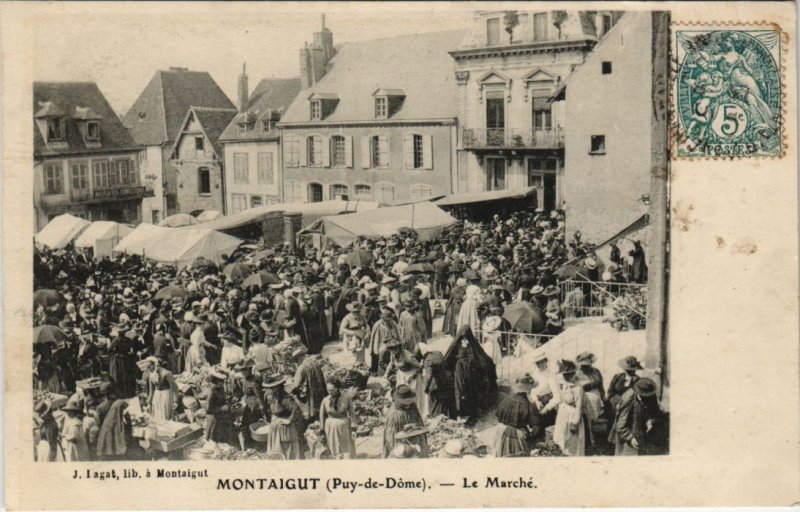 CPA AK MONTAIGUT - Le Marché (118125)