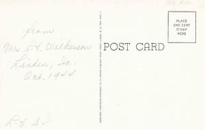 Presbyterian Church, Perry Iowa c1944 Vintage Postcard F12