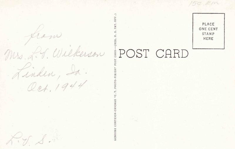 Presbyterian Church, Perry Iowa c1944 Vintage Postcard F12