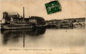 CPA MONTEREAU - L'Église et le Pont vus sur la SEINE (292523)