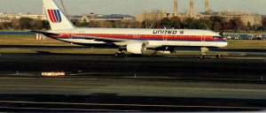 United Air Lines Boeing 757-222 At Washington National