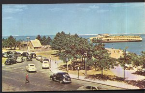 MA COLE'S HILL Pilgrim House and Plymouth Harbor older cars - Chrome