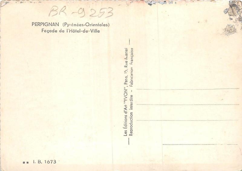BR9253 Perpignan Facade Hotel de ville   france
