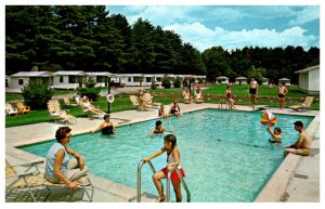 Maine  Old Orchard Beach  Paul's   Cabins  Poolside