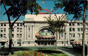 Postcard TRAIN STATION SCENE Winnipeg Manitoba MB AO1873