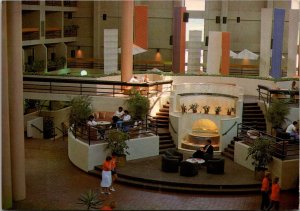 Interior, Holiday Inn at Indianapolis Internat'l Airport IN Postcard Q72