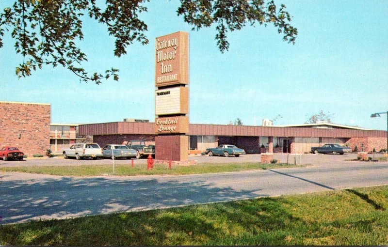 Illinois Muddy Gateway Motor Inn