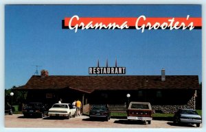 BRUCE CROSSING, Michigan MI~ Roadside GRAMMA GROOTER'S LOG CABIN c1980s Postcard