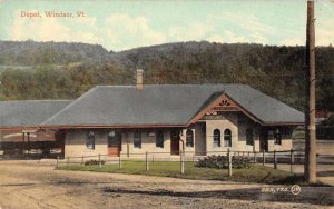 Windsor Vermont birds eye view showing Train Depot entrance antique pc BB1463