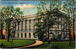 Postcard BUILDING SCENE Charlotte North Carolina NC AO4424