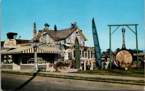 Postcard Marsh's Antique Shop and Sea Shell Factory in Long Beach, Washington