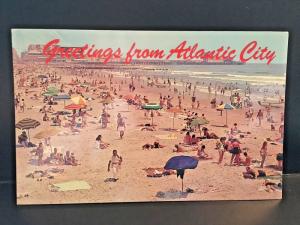 Postcard Greetings From Atlantic City, NJ     Y4