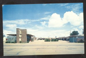 GRANTS NEW MEXICO ROUTE 66 TRAVELODGE MOTEL VINTAGE ADVERTISING POSTCARD NM