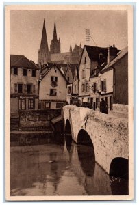 c1940's Old Bridge and Old Houses Chartres La Douce France Postcard