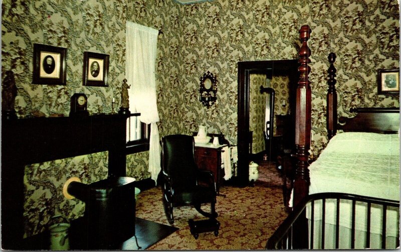 Mr Lincolns Bedroom Abraham Lincolns Home Springfield Illinois IL Postcard PM  