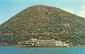 NYC New York Hudson River Dayliner Ship Chrome Postcard Unused