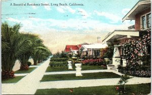 c1920 LONG BEACH CALIFORNIA A BEAUTIFUL RESIDENCE STREET POSTCARD 41-269