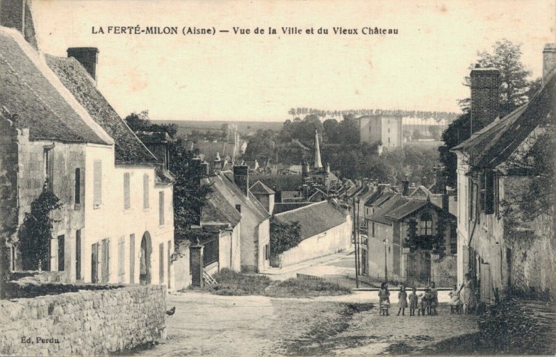 France La Ferté Milon Aisne Vue de la Ville et du Vieux Château 03.32