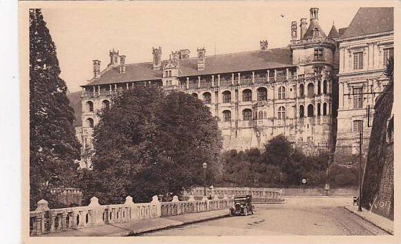 France Chateau De Blois Facade Francois 1er