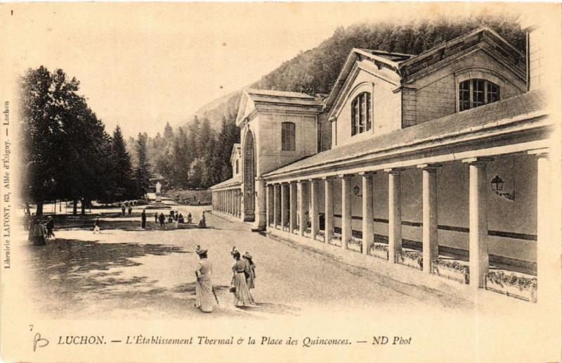 CPA LUCHON L'Établissement Thermal & la Place des Quinconces (611990)