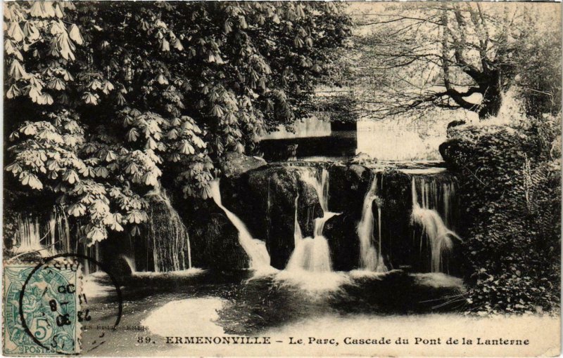 CPA Ermenonville- Le Parc, Cascade du Pont de la Lanterne FRANCE (1020498)