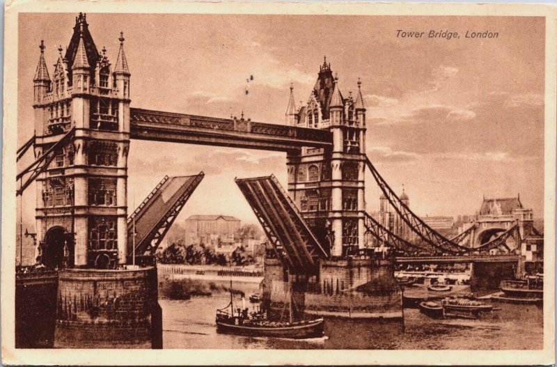 England London Tower Bridge Vintage Postcard C157