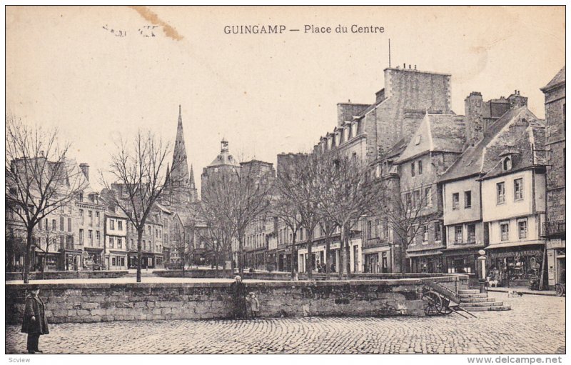 Place Du Centre, GUINGAMP (Côtes-d'Armor), France, 1900-1910s