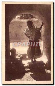 Old Postcard Algeria Conversation interesssante Woman and child Folklore Costume