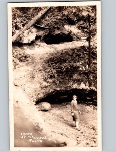 c1925 Caves At Pictured Rocks McGregor Iowa IA Clayton County RPPC Real Photo
