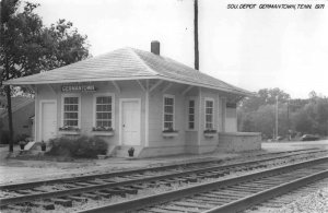 Germantown Tennessee 1971 Southern Train Depot real photo pc ZC548579