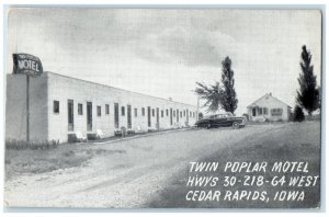 1949 Twin Poplar Motel Cedar Rapids Iowa IA Vintage Unposted Postcard