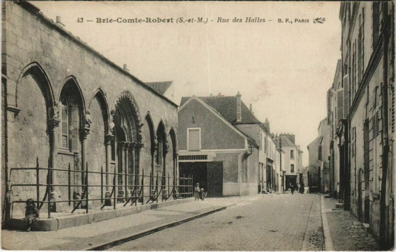 CPA BRIE-COMTE-ROBERT - Rue des Halles (120498)