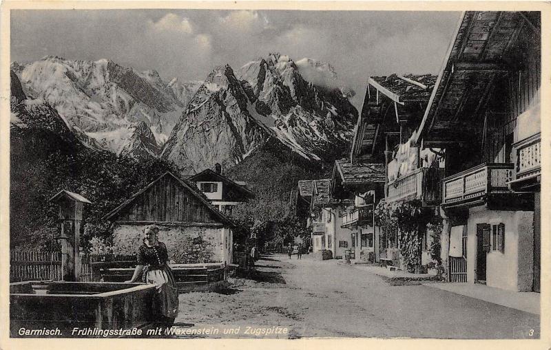 BG25034  garmisch fruhlingsstrasse mit waxenstein zugspitze germany