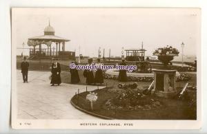 h1785 - Isle of Wight - Early View, Ladies on Western Esplanade, Ryde - Postcard