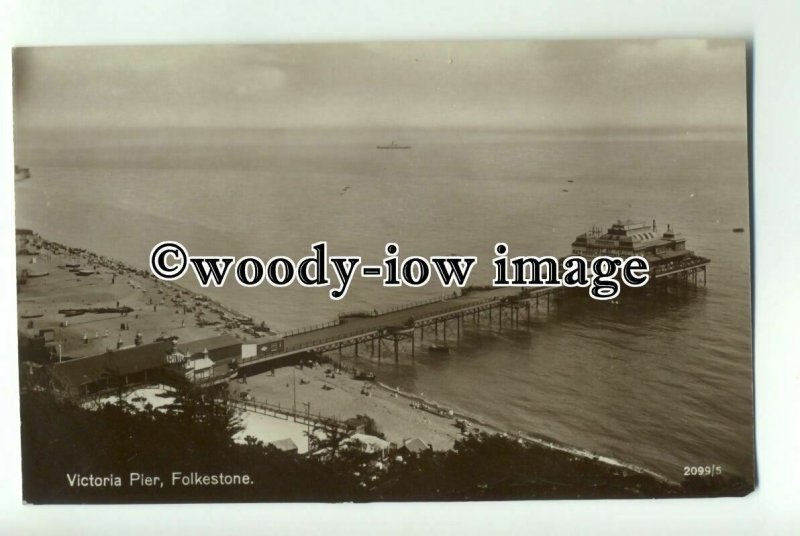 tp0879 - Kent - Victoria Pier from the Cliffs c1927, in Folkestone - Postcard