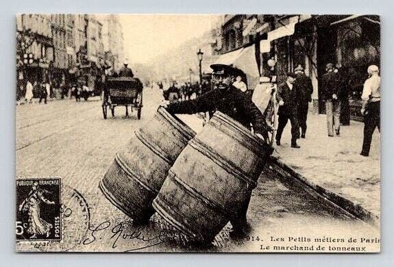 Metiers de Paris - Marchand de tonneaux - Barrel Maker France Postcard Reprint