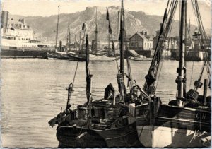 Postcard France Cherbourg - Les Quais et la Montagne du Roule