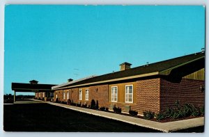 Higginsville Missouri Postcard Camelot Inn Building Exterior View 1960 Unposted