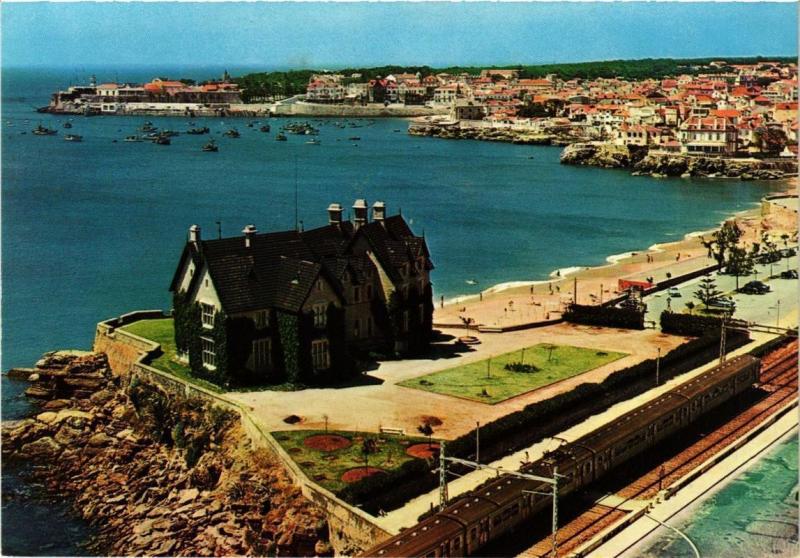 CPM AK ESTORIL Electric train and Cascais bay PORTUGAL (750987)