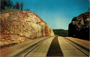 Vtg Hooker Cut on Highway 66 between Rolla & Waynesville Missouri MO Postcard