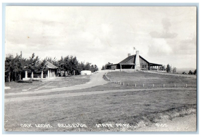 Bellevue Iowa RPPC Photo Postcard Oak Lodge State Park 1944 Posted Vintage