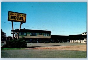 Antigo Wisconsin Postcard Gold Coast Inn Motel Neva Road Exterior Building c1960