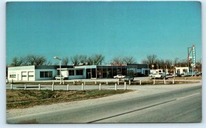 RAYTOWN, Missouri MO ~ Car Dealership FASENMYER CHEVROLET c1960s  Postcard