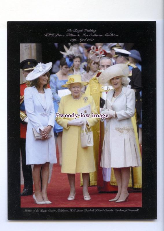 er0328 - The Queen outside the Church at William & Kate's Wedding - postcard