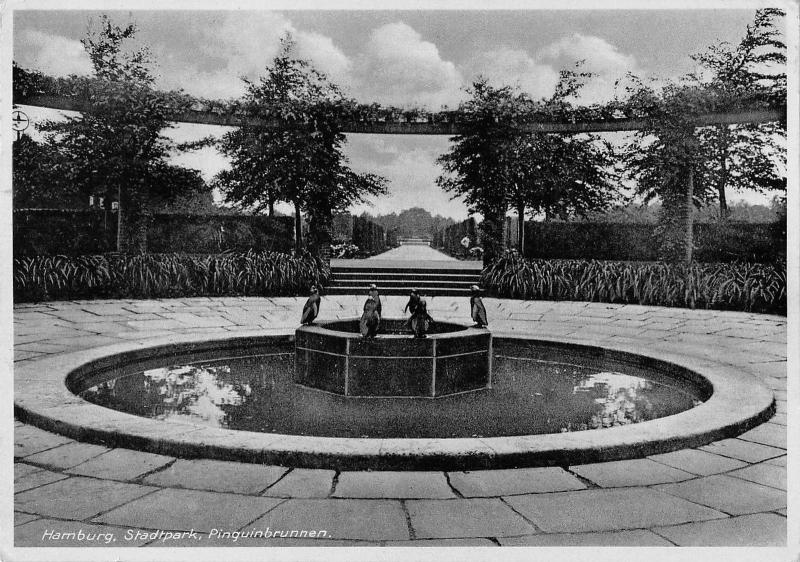 BG34502 stadtpark pinguinbrunnen  hamburg   germany