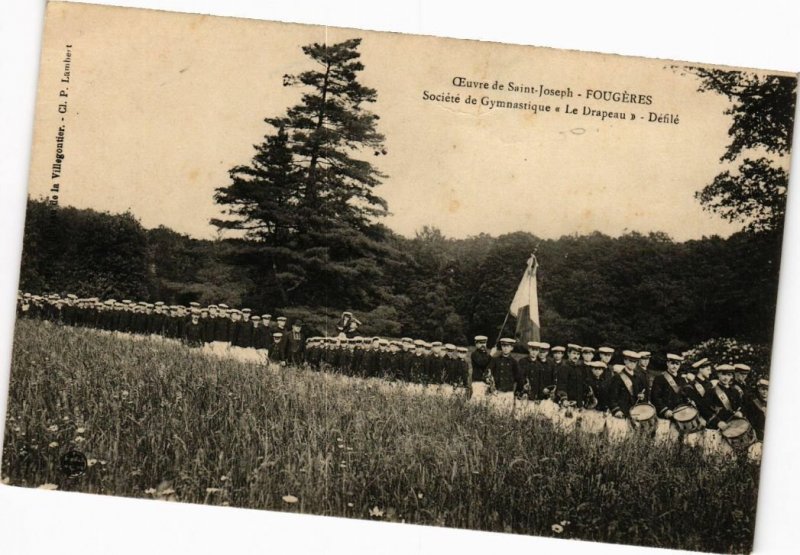 CPA AK Oeuvre St-Joseph FOUGERES - Société de Gymnastique défilé (210498)