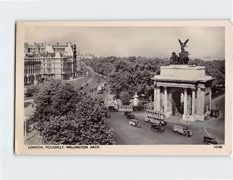 Postcard Wellington Arch, Piccadilly, London, England