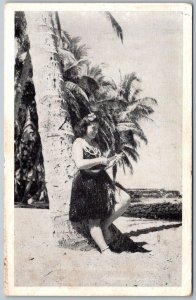 Honolulu Hawaii 1940s Postcard Hula Girl Lei Grass Skirts Ukelele Tree