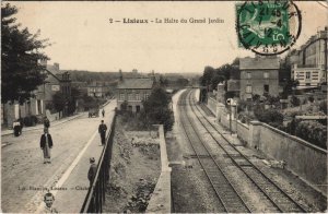 CPA LISIEUX La Halte du Grand Jardin (1227544)